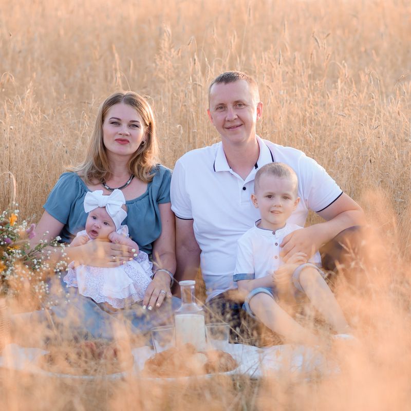 Валерія з родиною
